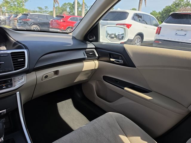Used 2015 Honda Accord EX image 9
