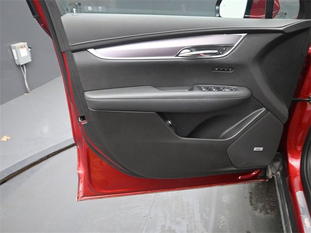 Certified 2024 Cadillac XT6 Luxury image 12