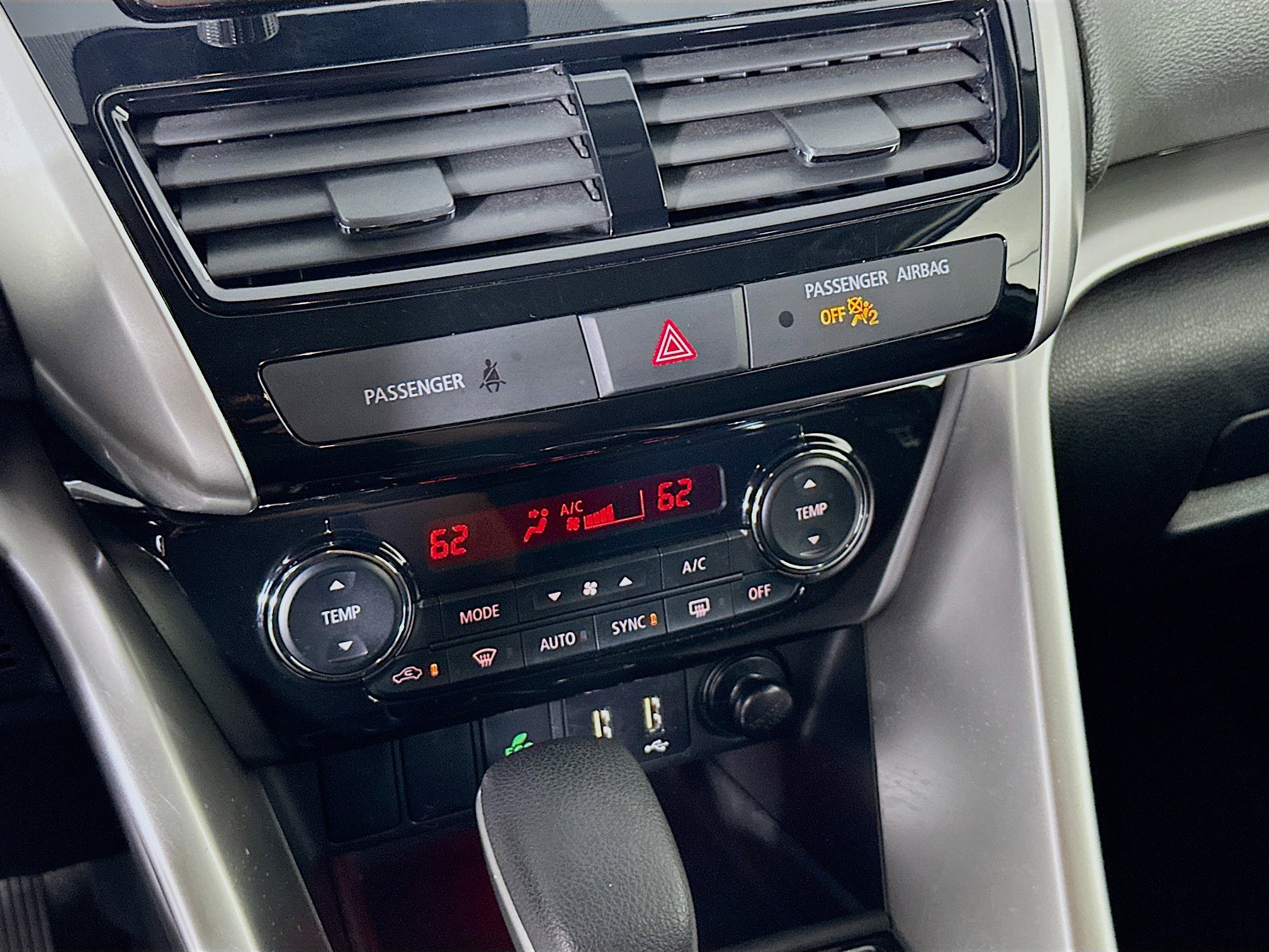 Used 2024 Mitsubishi Eclipse Cross SE image 24