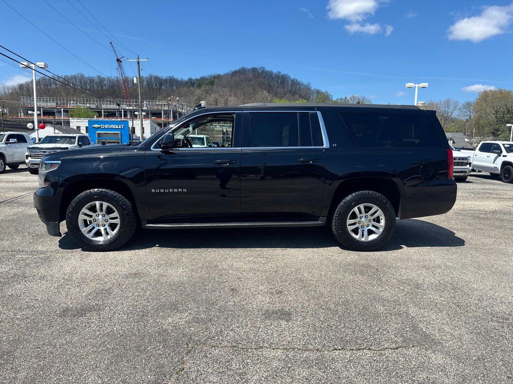 Used 2019 Chevrolet Suburban LT AWD/4WD image 2
