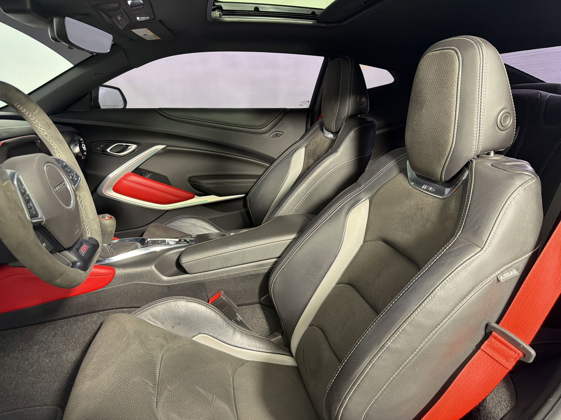 Used 2021 Chevrolet Camaro SS RWD image 21