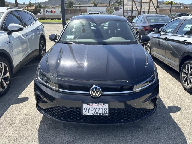 Used 2026 Volkswagen Jetta Sport FWD image 2