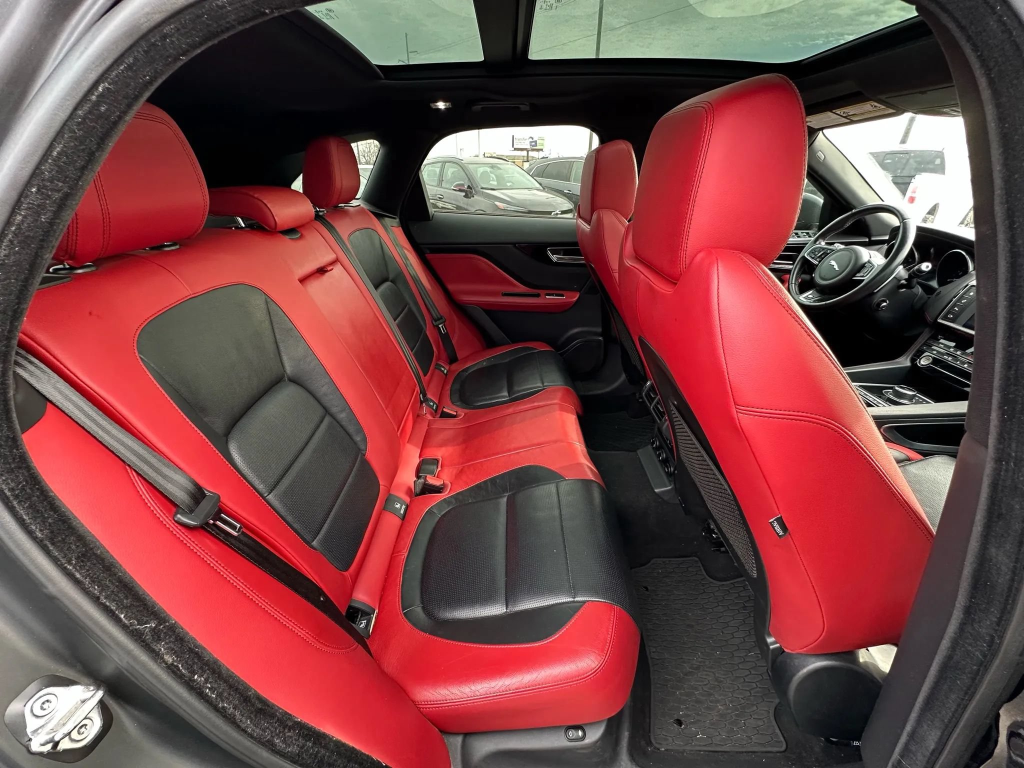 Used 2017 Jaguar F-PACE S AWD/4WD image 14