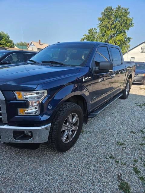 Used 2015 Ford F150 XLT w/ Equipment Group 302A Luxury AWD/4WD image 4