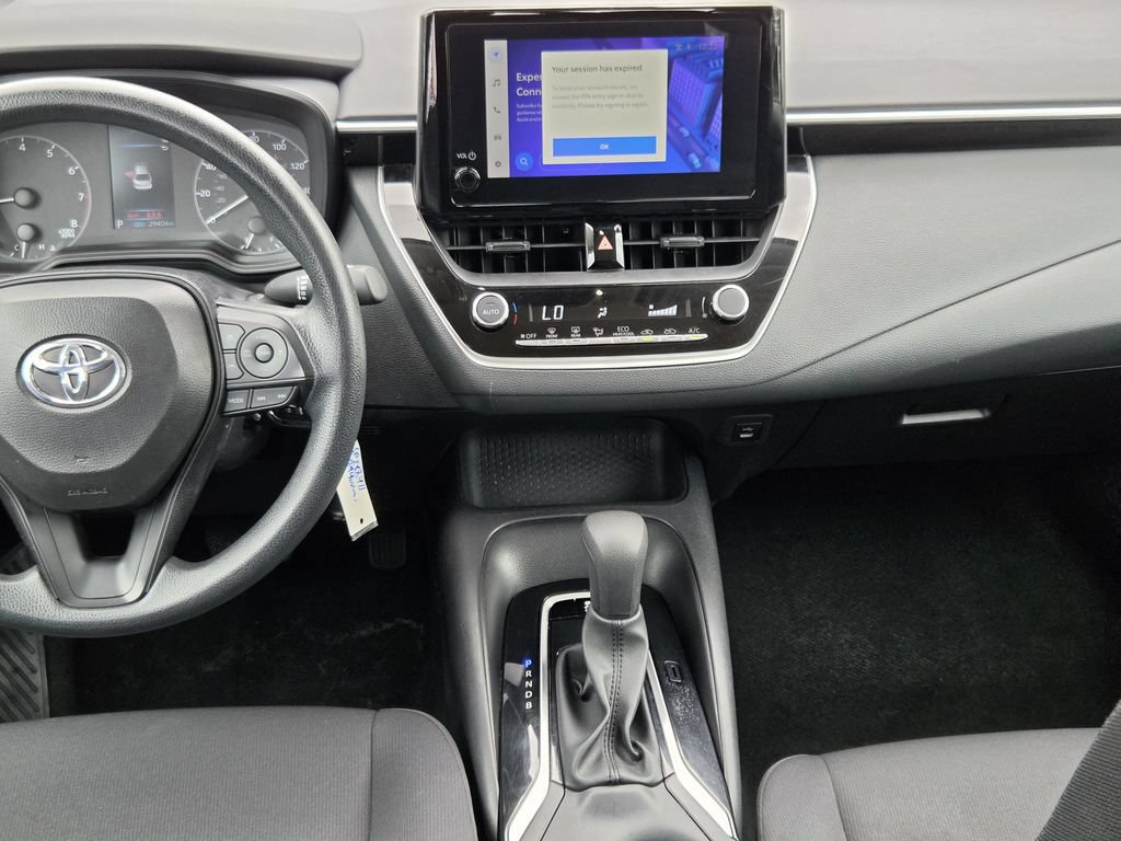 Used 2025 Toyota Corolla LE FWD image 17