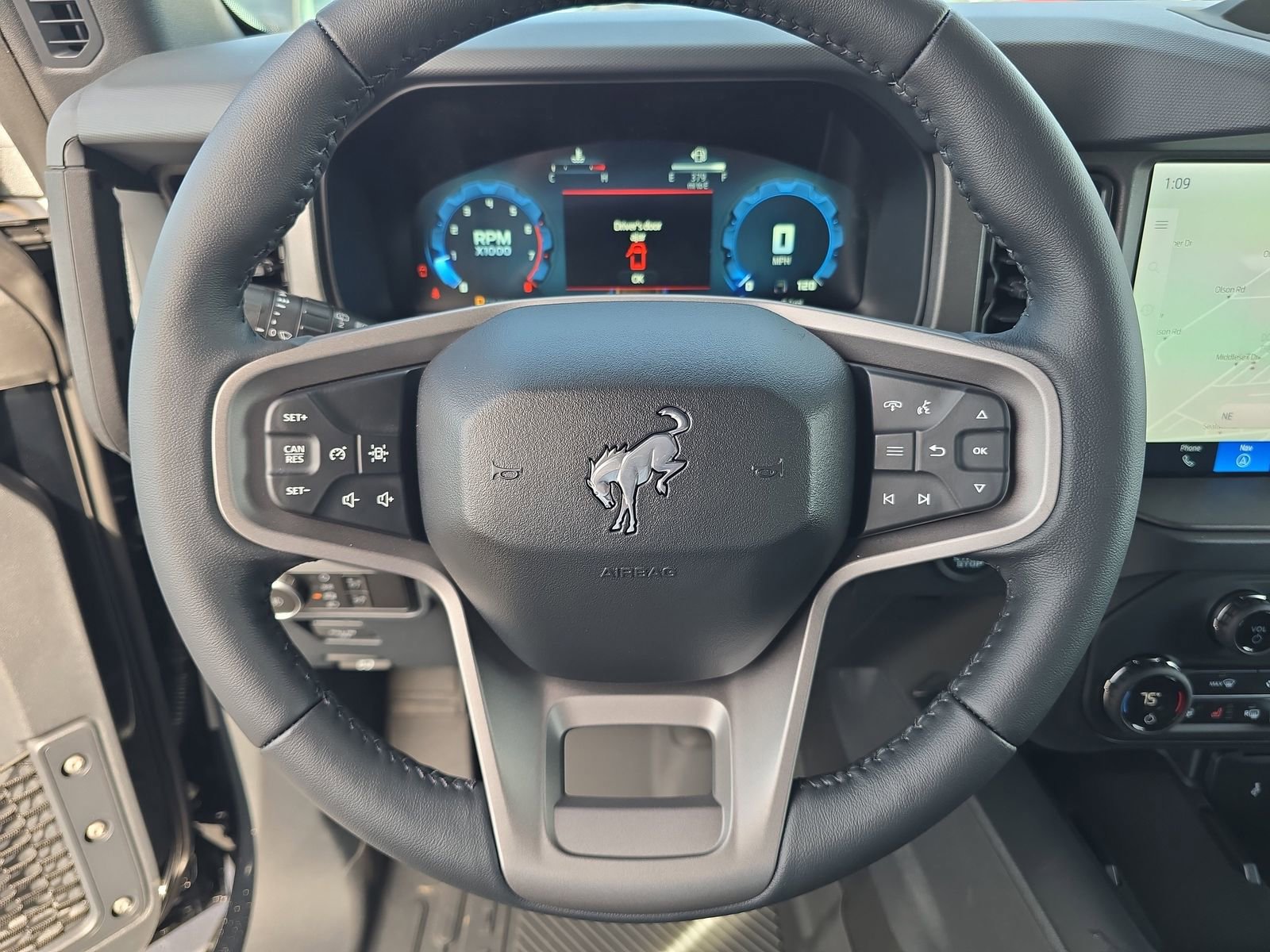 New 2025 Ford Bronco Badlands image 23