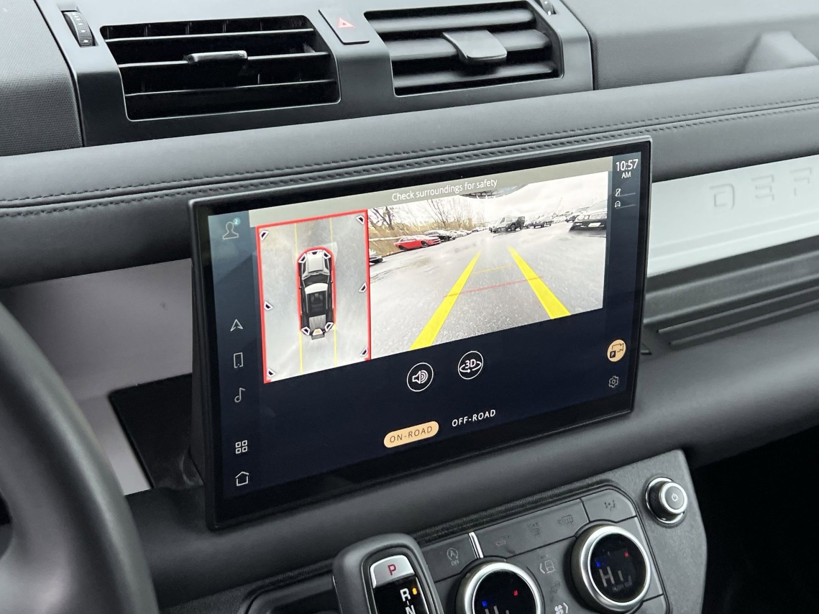 Used 2025 Land Rover Defender 110 S image 17