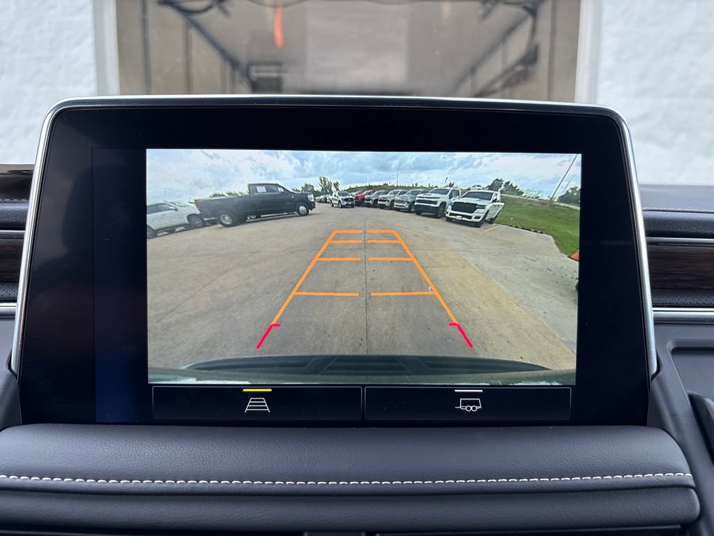 Used 2024 Chevrolet Tahoe Premier AWD/4WD image 39