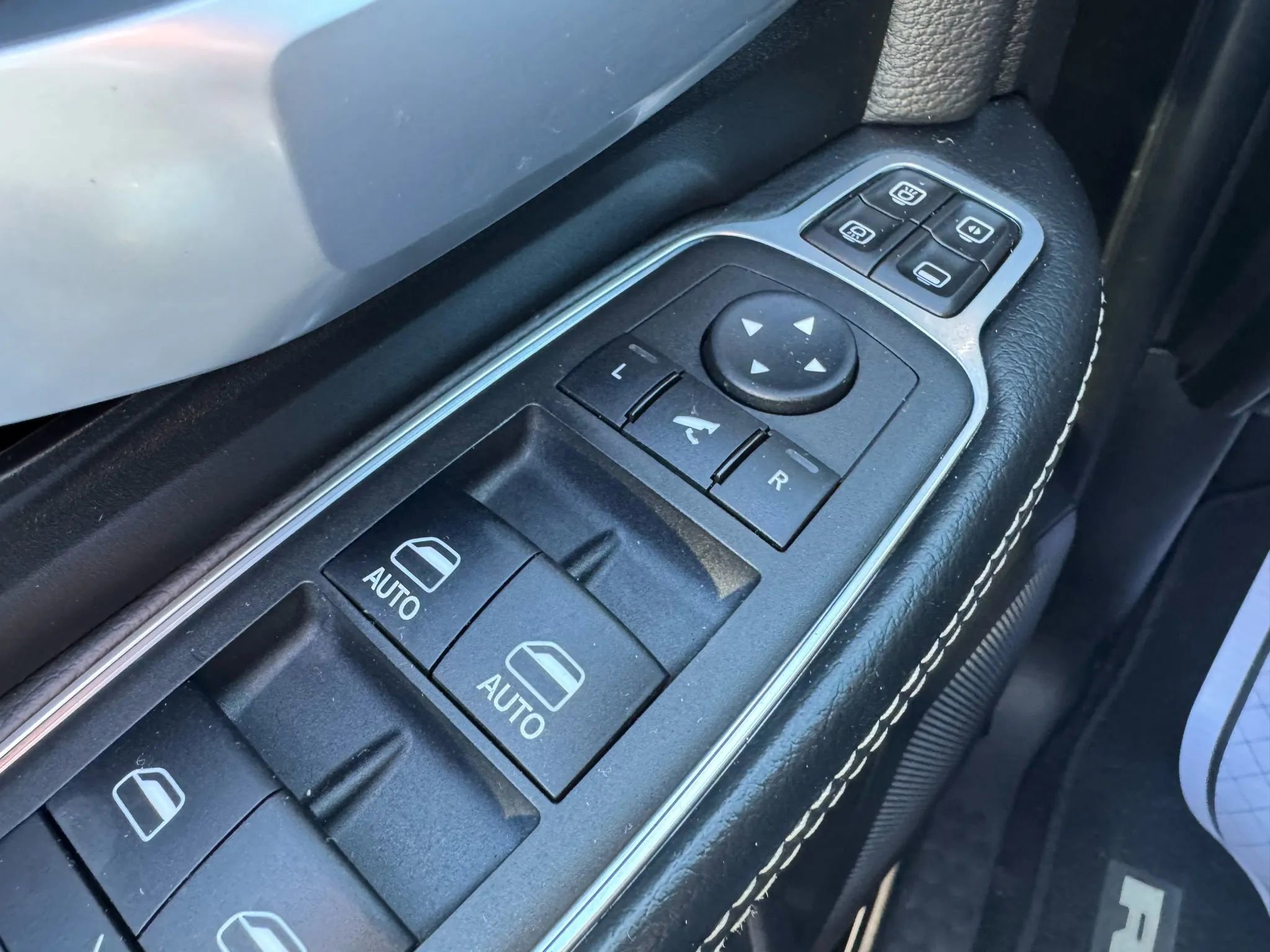 Used 2024 RAM 2500 Big Horn w/ Level 2 Equipment Group image 11