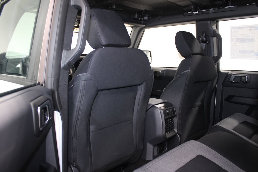 New 2025 Ford Bronco 4-Door AWD/4WD image 21