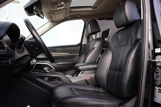 Used 2022 Kia Telluride EX w/ EX Premium Package image 12