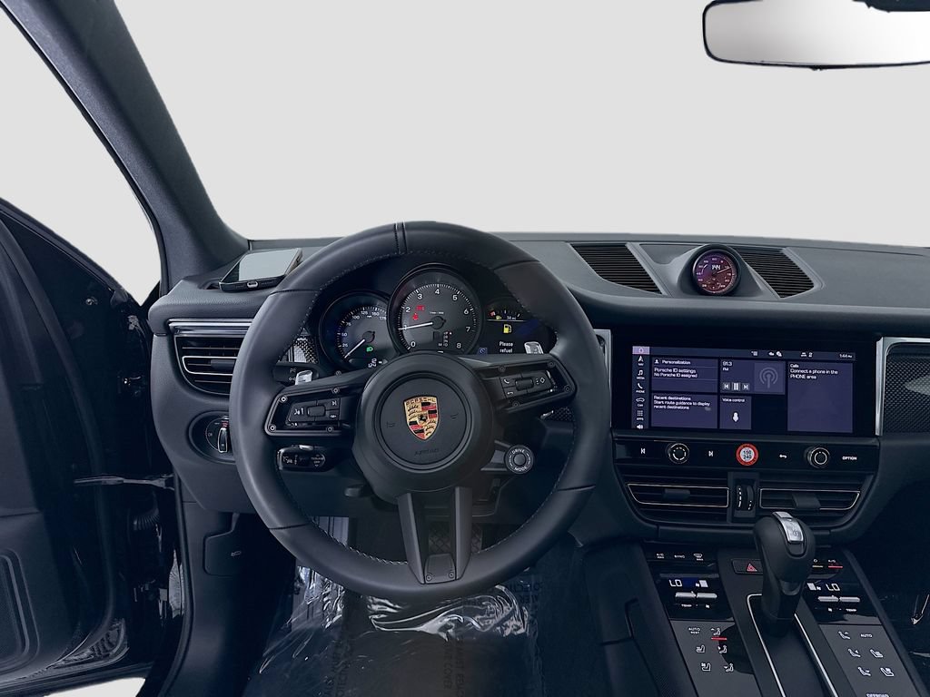New 2026 Porsche Macan AWD/4WD image 25