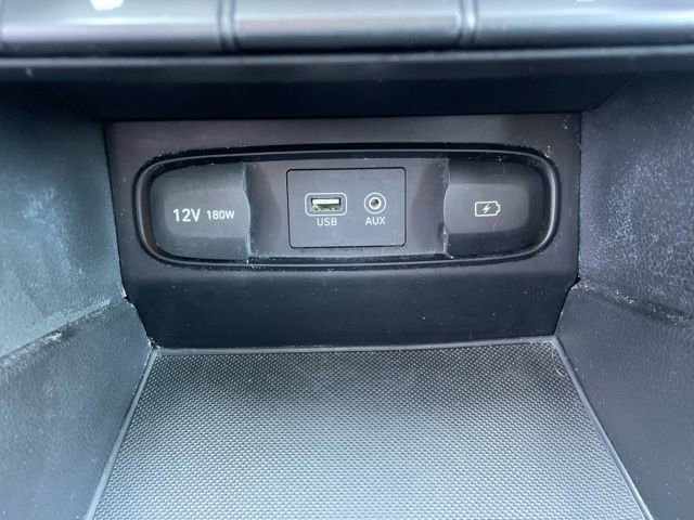 Used 2020 Hyundai Santa Fe SEL image 35