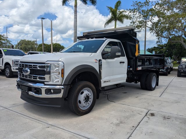 Used 2024 Ford F550 XL image 2