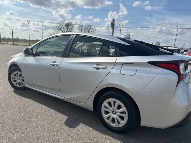 Used 2022 Toyota Prius LE image 23