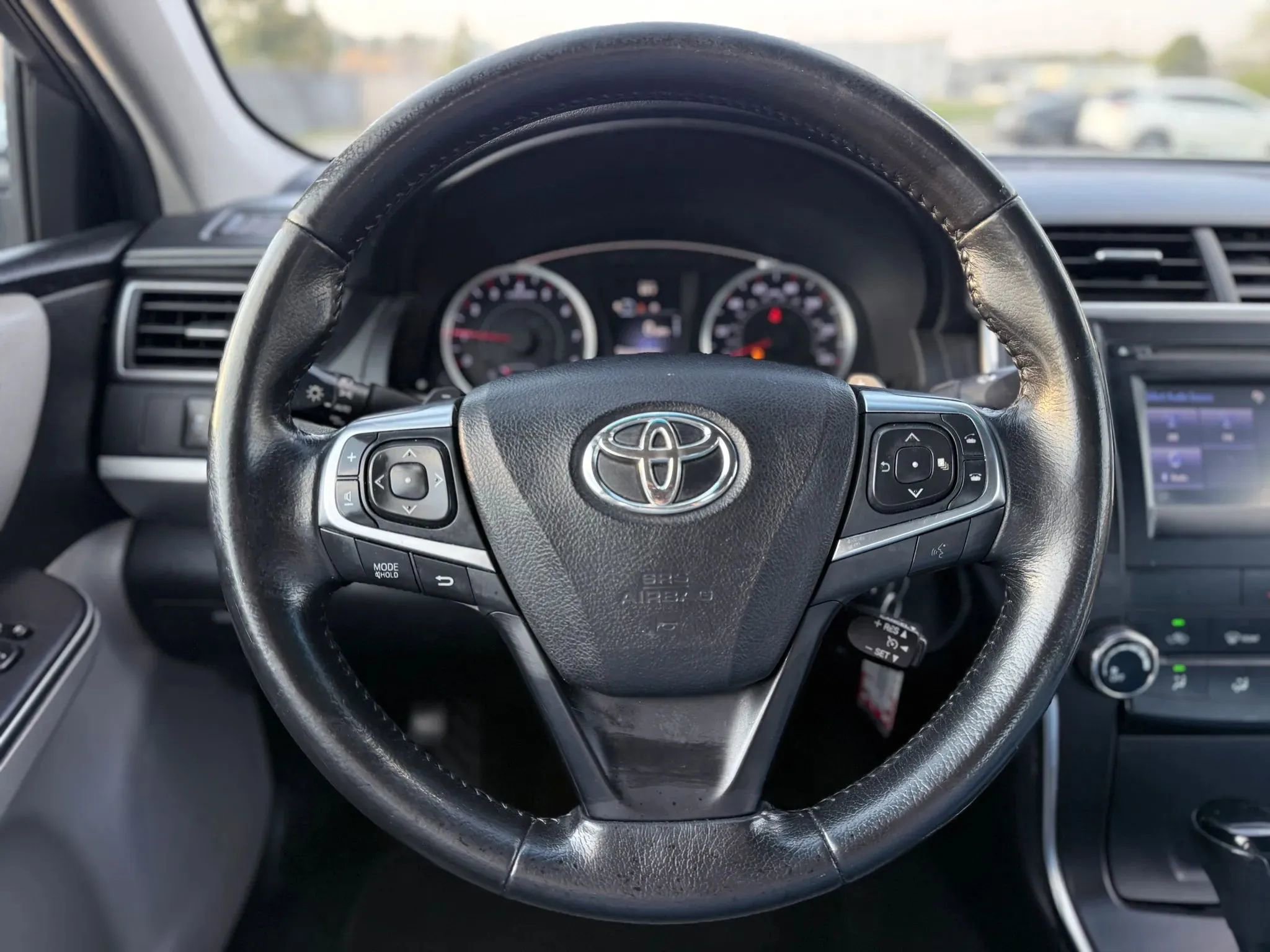 Used 2016 Toyota Camry SE image 24