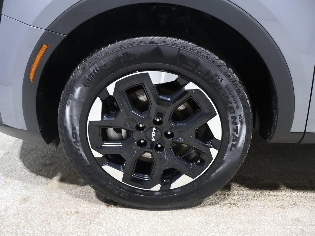 Used 2024 Kia Sorento S image 7