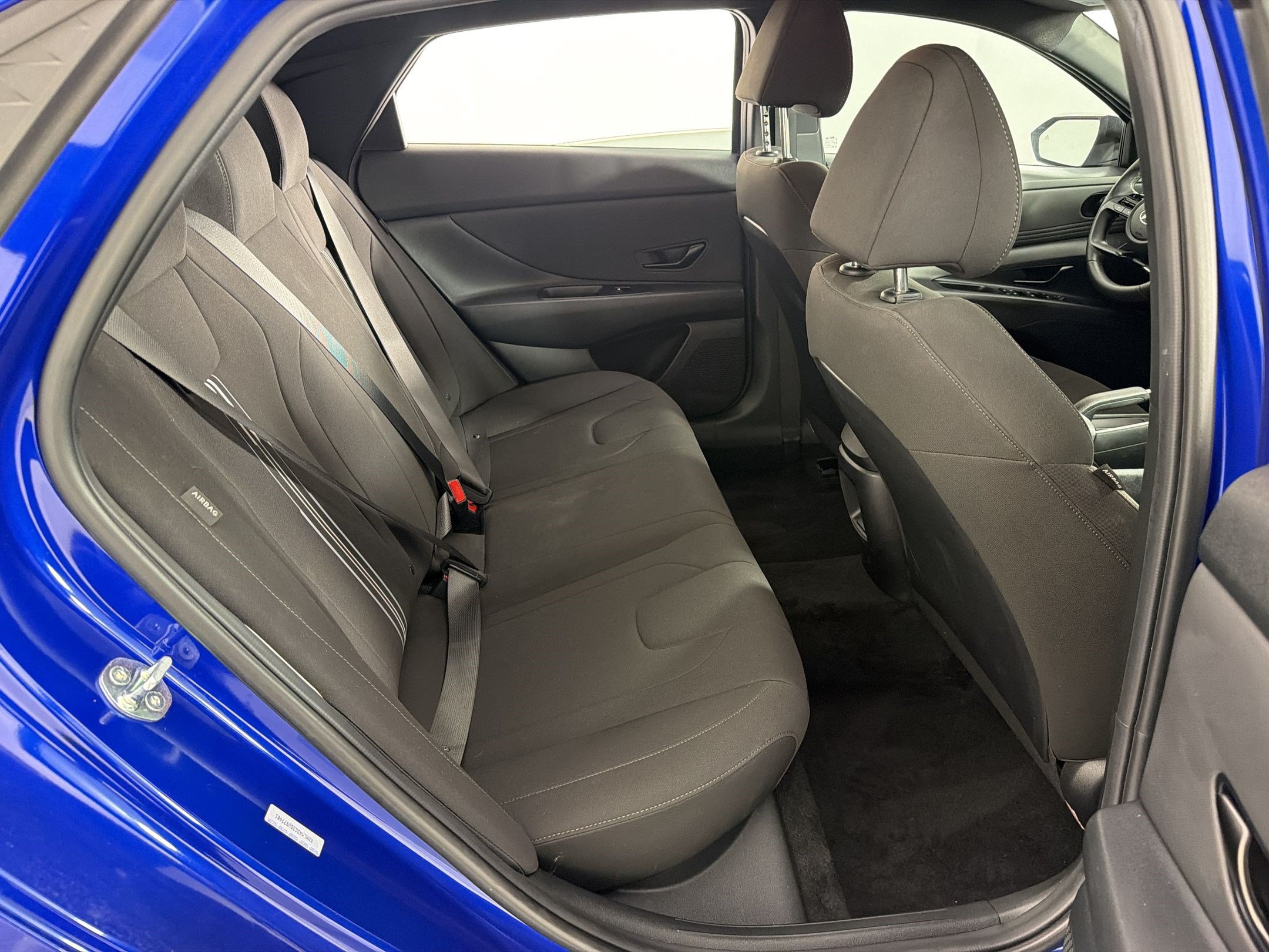Used 2025 Hyundai Elantra Sport FWD image 29