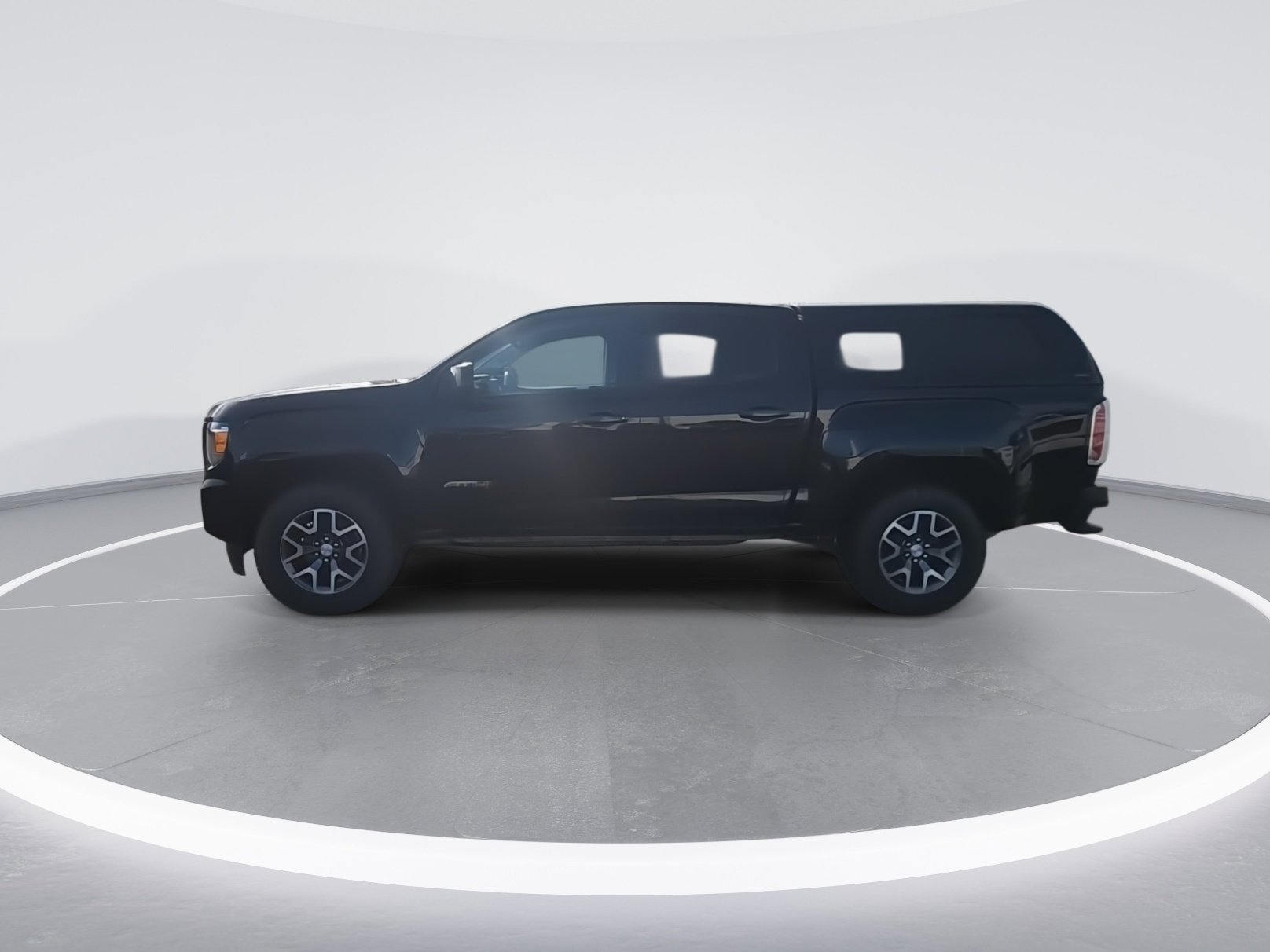 Used 2021 GMC Canyon AT4 w/ Driver Alert Package image 5