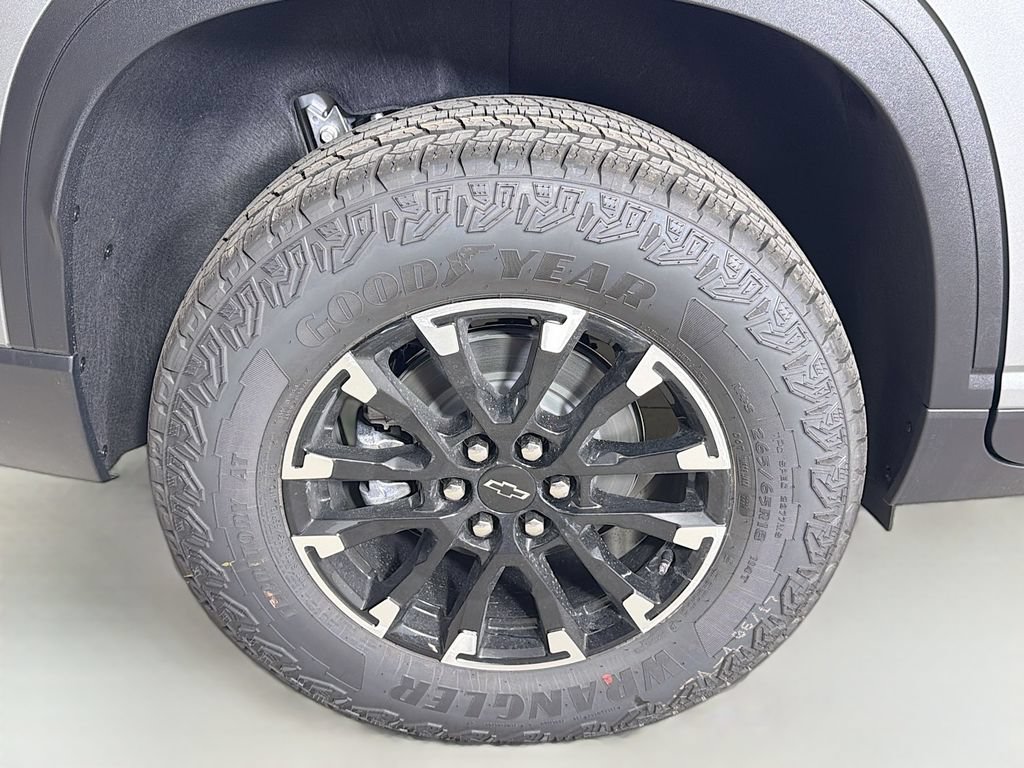 New 2026 Chevrolet Traverse Z71 w/ Enhanced Driving Package AWD/4WD image 28