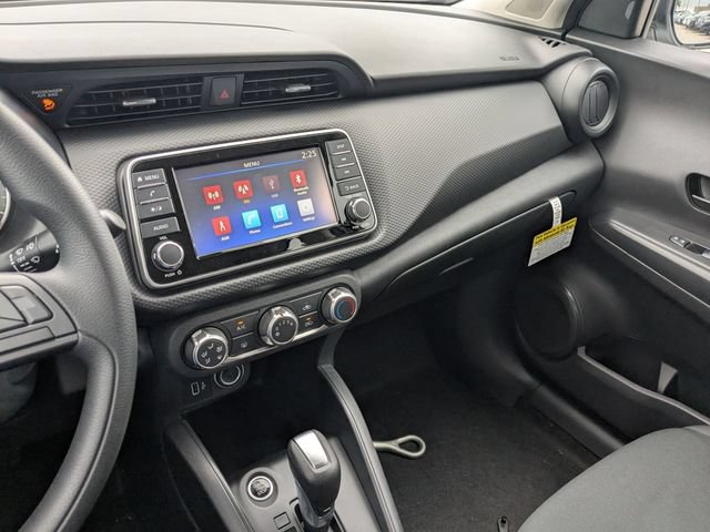 New 2025 Nissan Kicks Play S FWD image 20