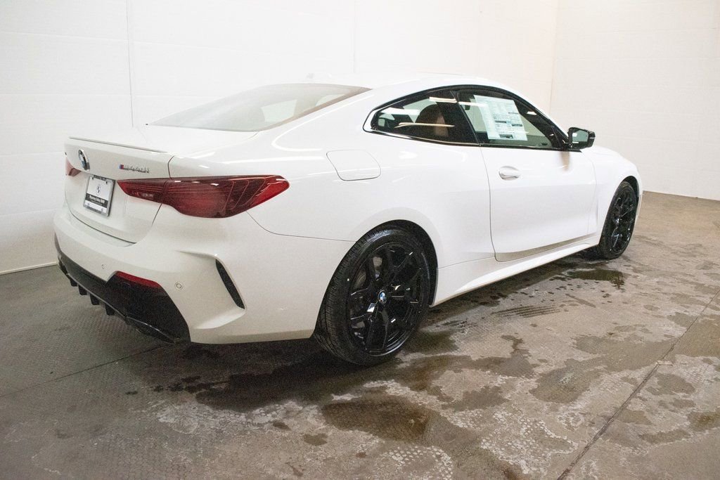 New 2026 BMW 440i xDrive Coupe w/ Premium Package AWD/4WD image 4