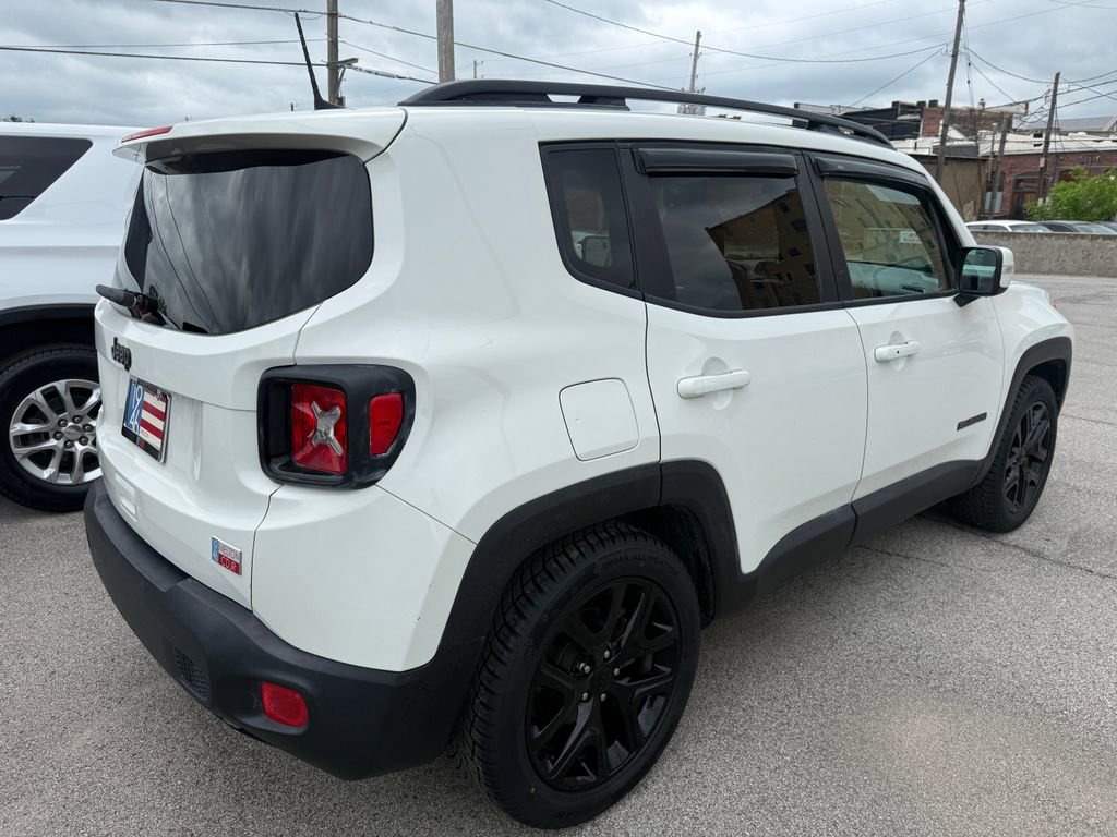 Used 2018 Jeep Renegade Altitude FWD image 8