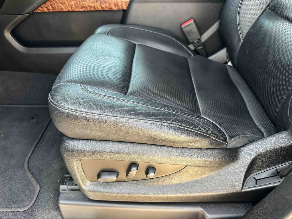 Used 2019 Chevrolet Tahoe Premier AWD/4WD image 15
