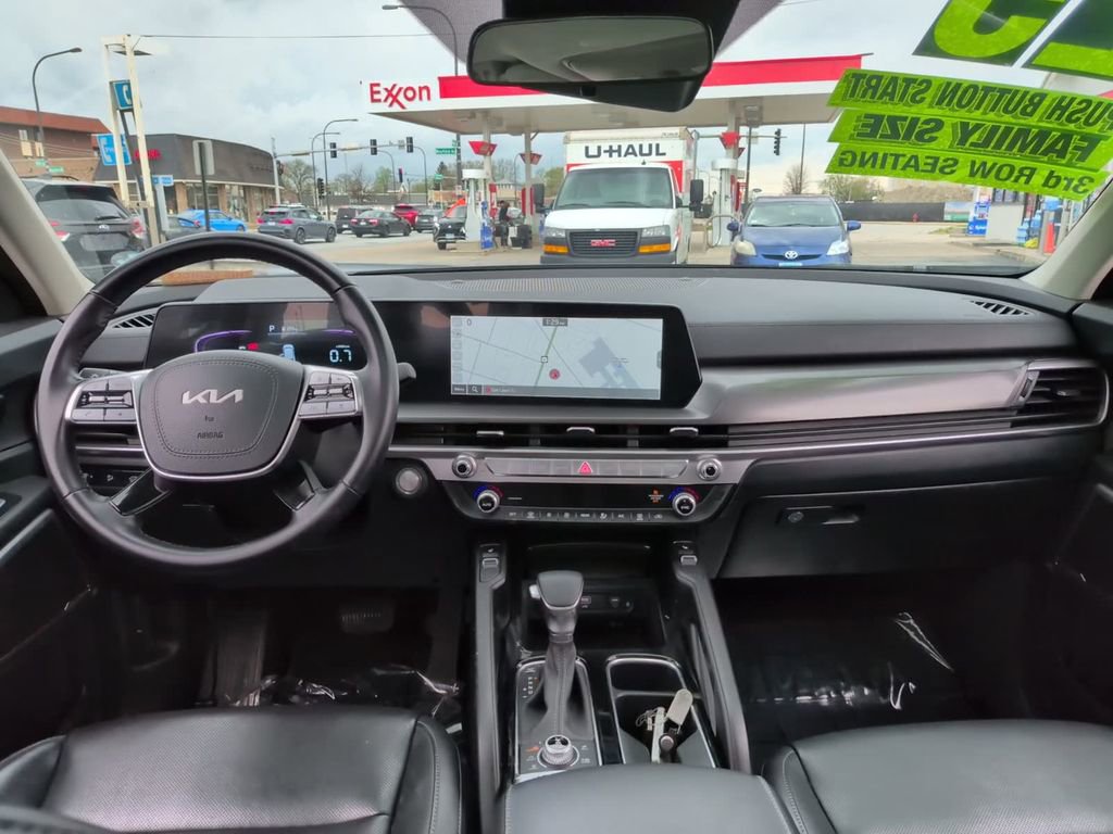 Used 2025 Kia Telluride S AWD/4WD image 14