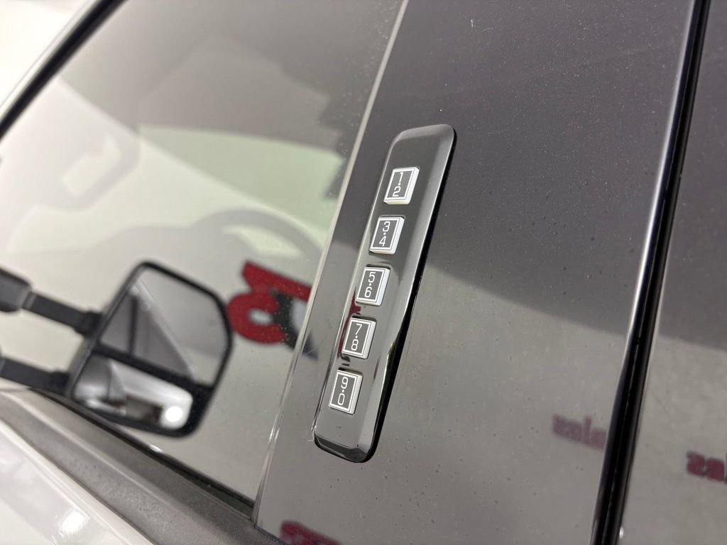 Used 2019 Ford F250 XLT w/ XLT Premium Package AWD/4WD image 16