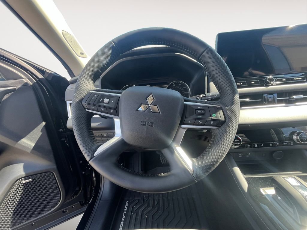 New 2026 Mitsubishi Outlander SE FWD image 12