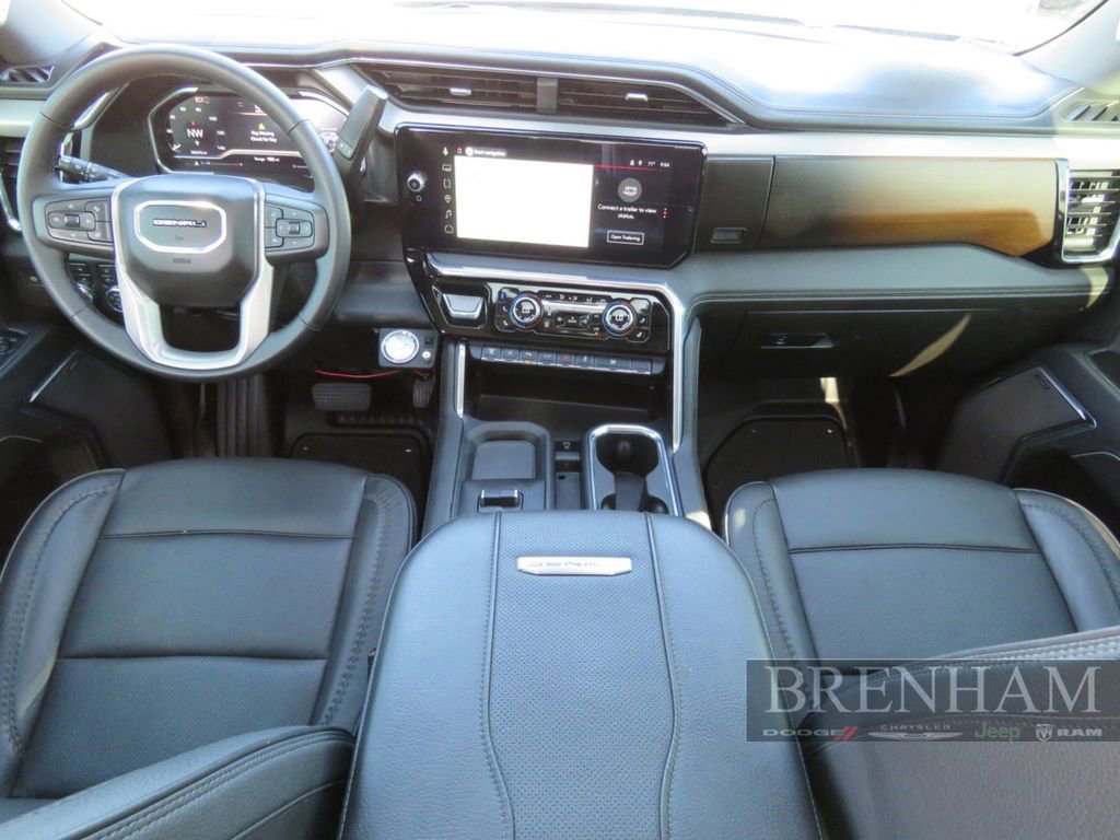 Used 2025 GMC Sierra 3500 Denali w/ Technology Package image 26