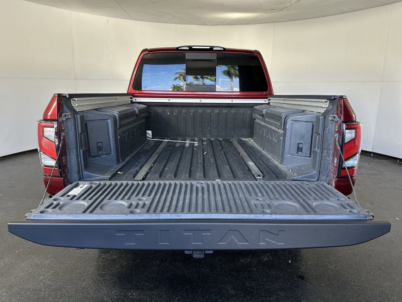 Certified 2021 Nissan Titan Platinum Reserve w/ Moonroof Package image 35