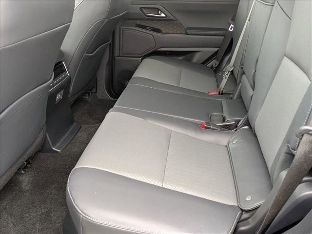 Used 2026 Lexus GX 550 w/ Accessory Package (2T) AWD/4WD image 20