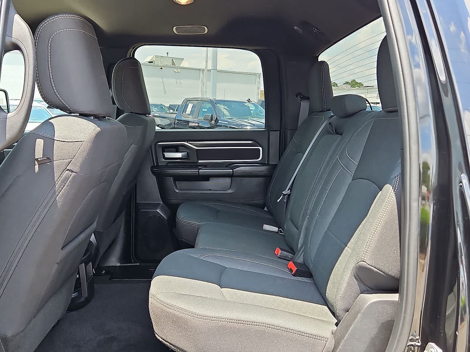 Used 2025 RAM 2500 Big Horn AWD/4WD image 30