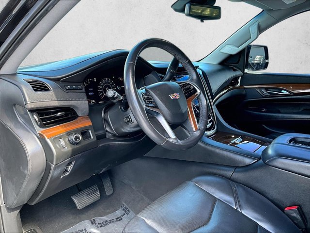 Used 2020 Cadillac Escalade Premium Luxury image 14