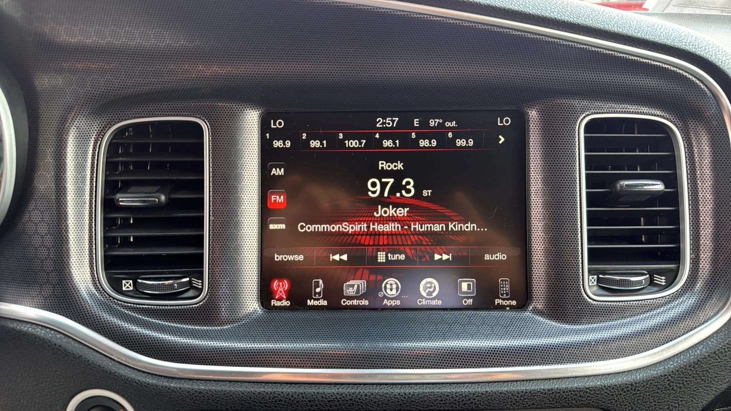 Used 2016 Dodge Charger SXT AWD/4WD image 11
