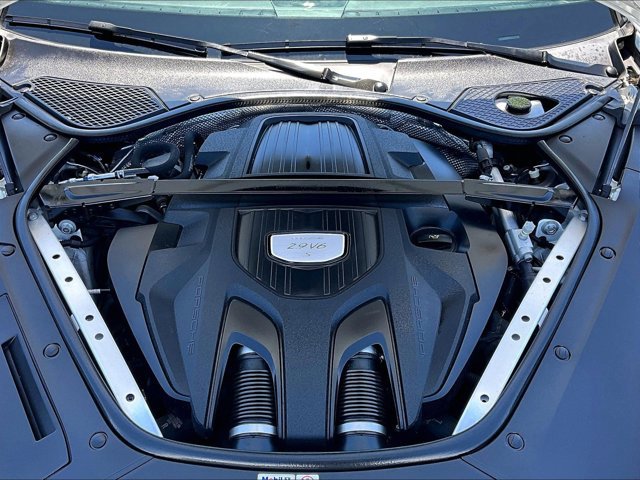 Used 2018 Porsche Panamera 4S image 11