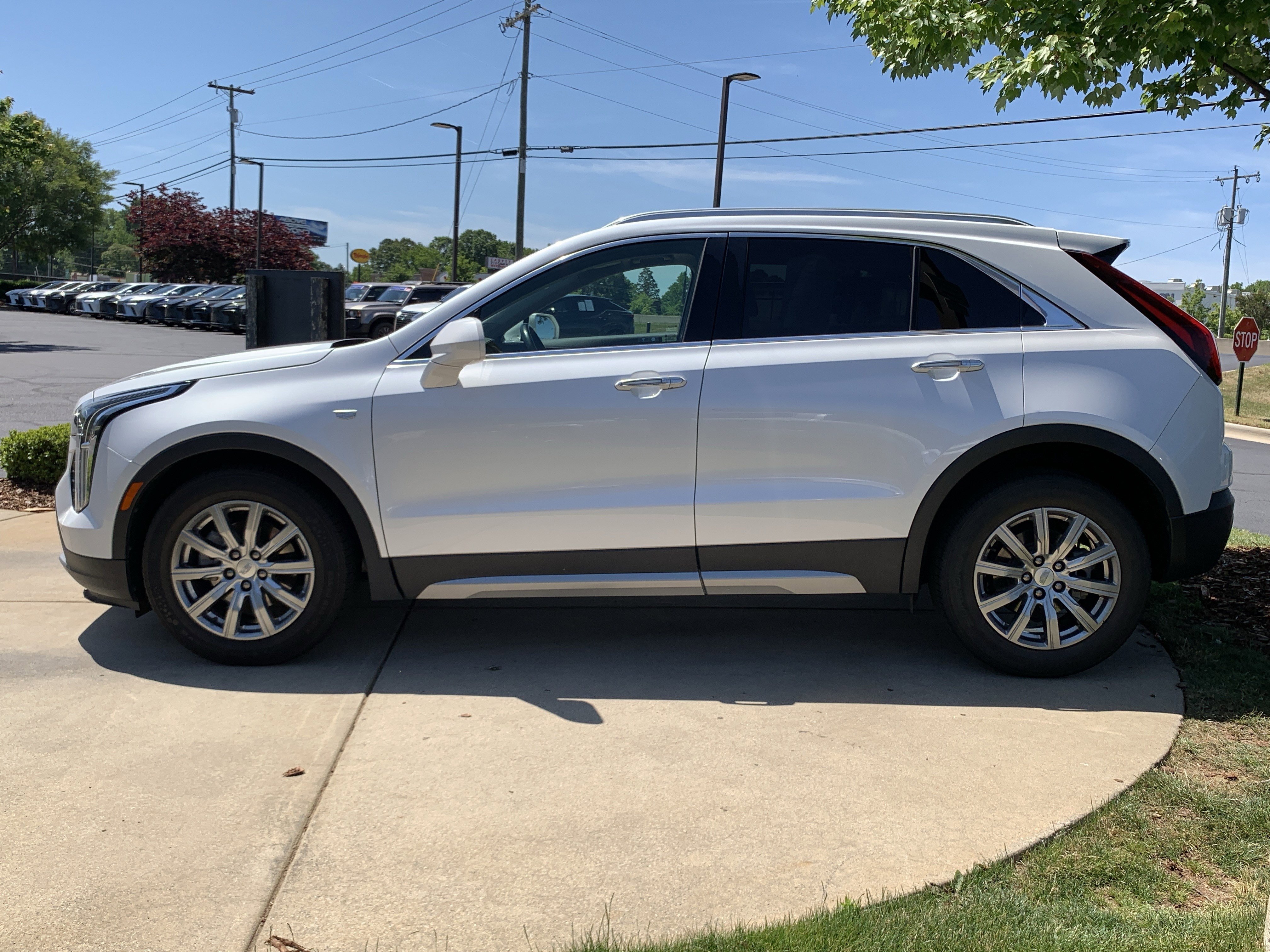 Used 2020 Cadillac XT4 Premium Luxury w/ Driver Awareness Package FWD image 7