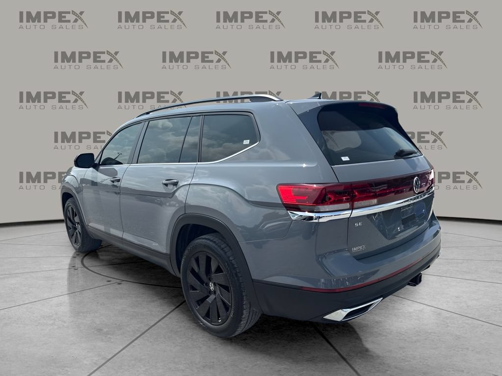 Used 2026 Volkswagen Atlas SE AWD/4WD image 2