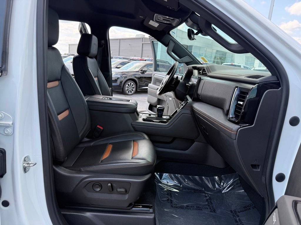 Used 2022 GMC Sierra 1500 AT4 w/ AT4 Premium Package AWD/4WD image 19