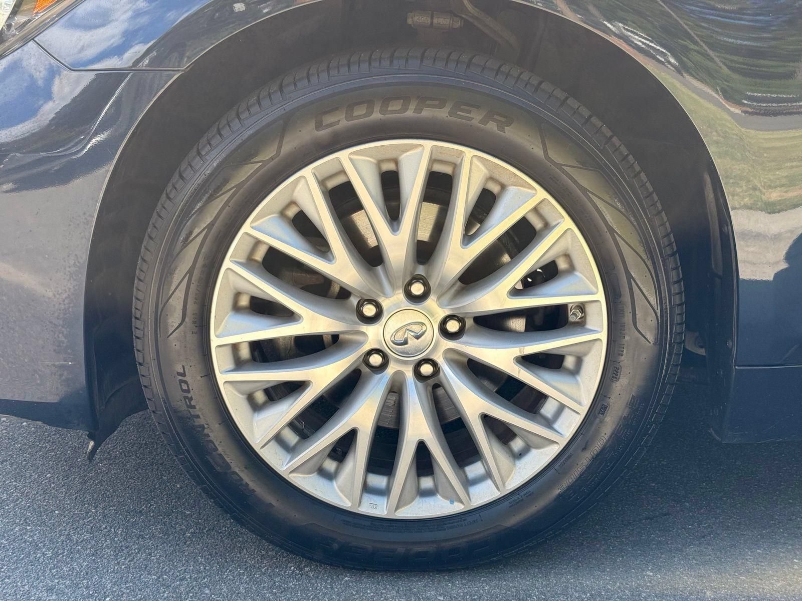 Used 2015 INFINITI Q70 L 3.7 RWD image 14