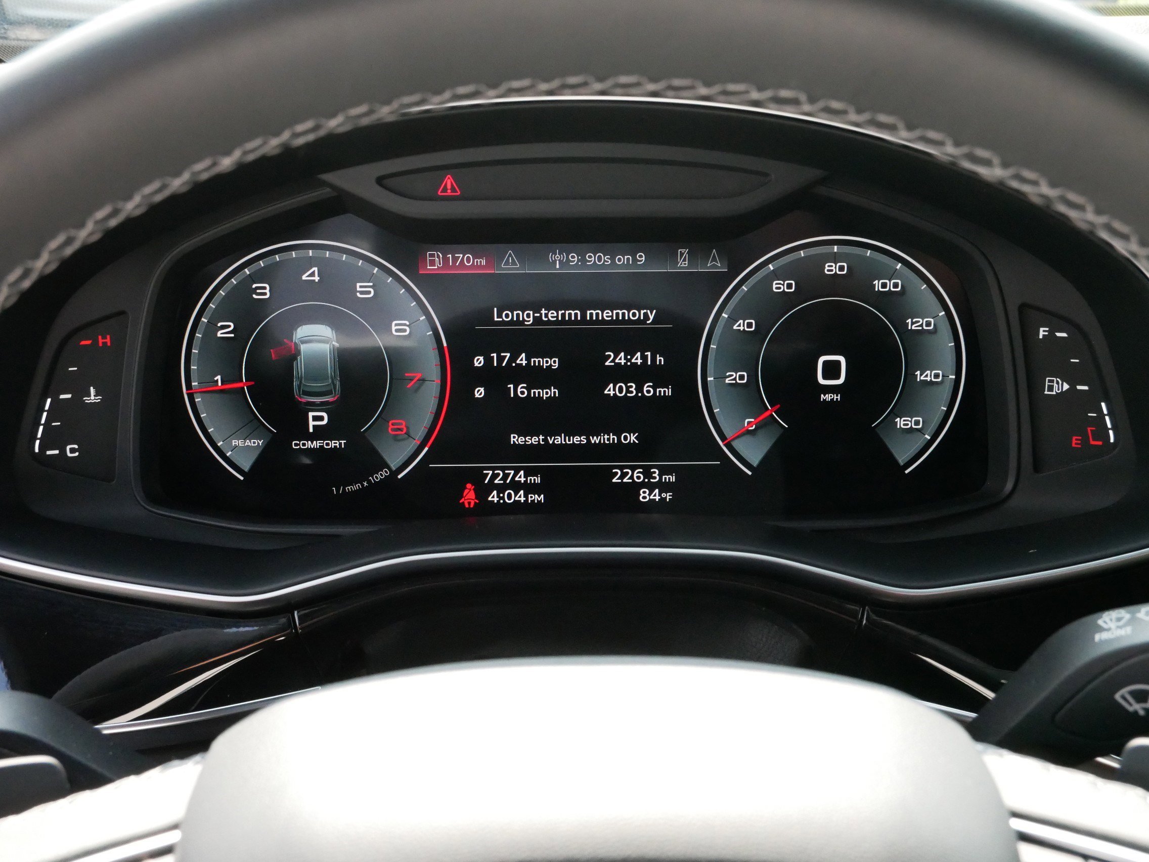Used 2023 Audi Q8 Premium image 21