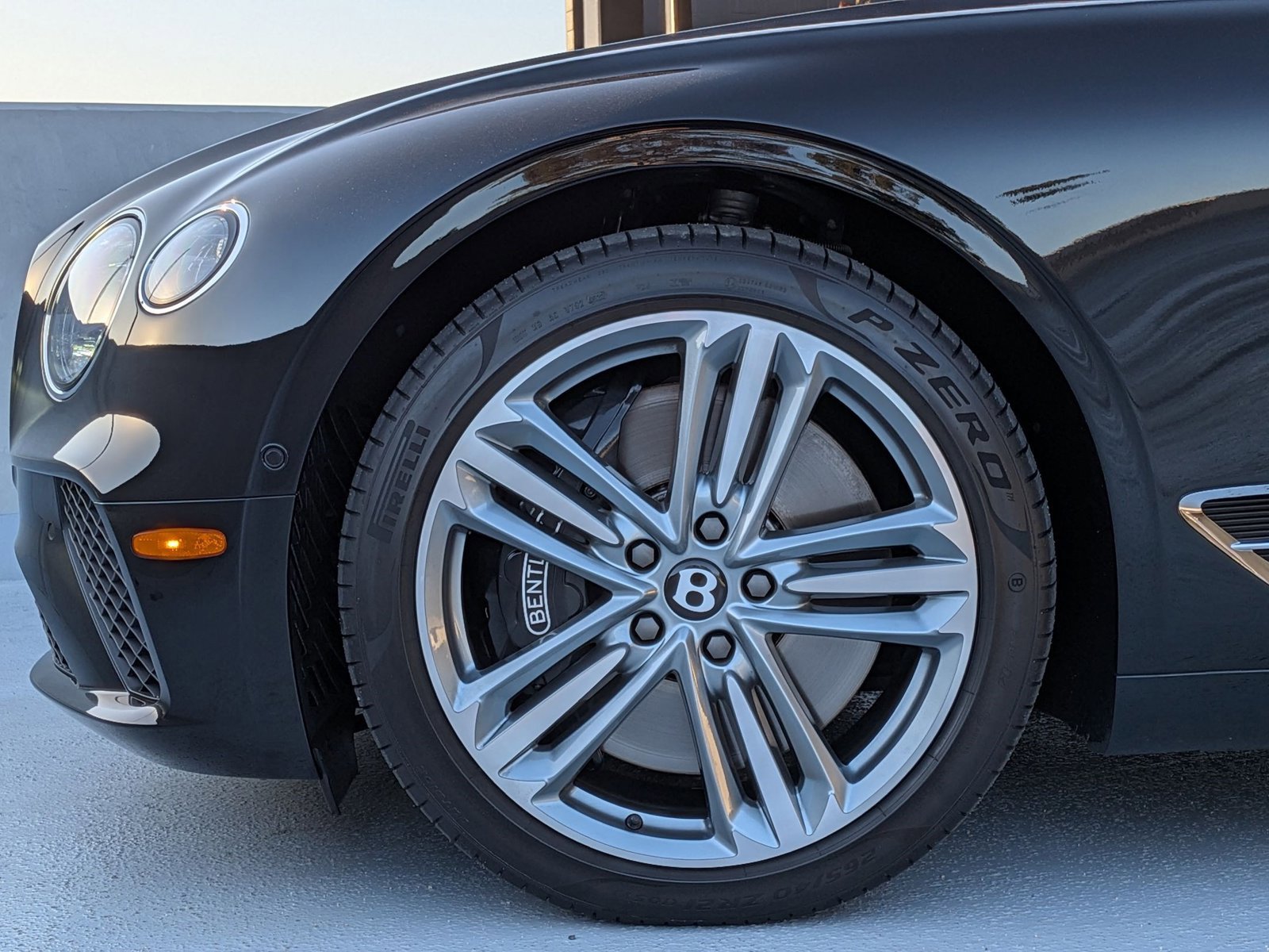 Certified 2023 Bentley Continental GT Mulliner image 5