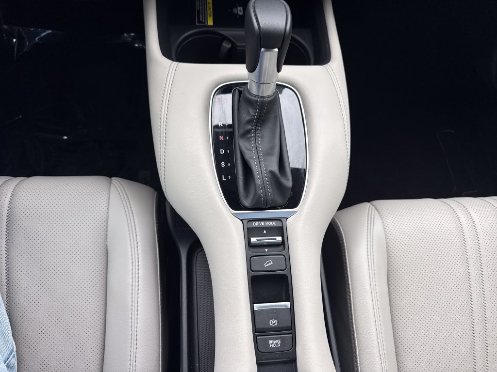 Used 2024 Honda HR-V EX-L image 24