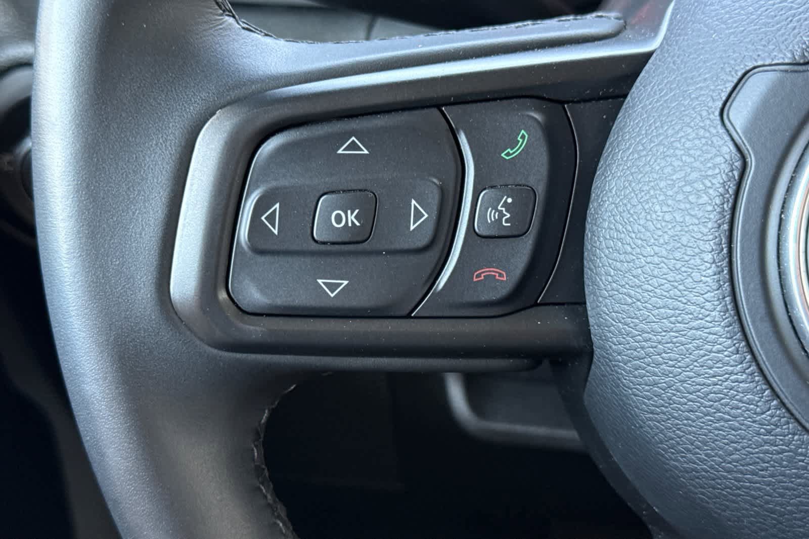 Used 2022 Jeep Wrangler Sport AWD/4WD image 25