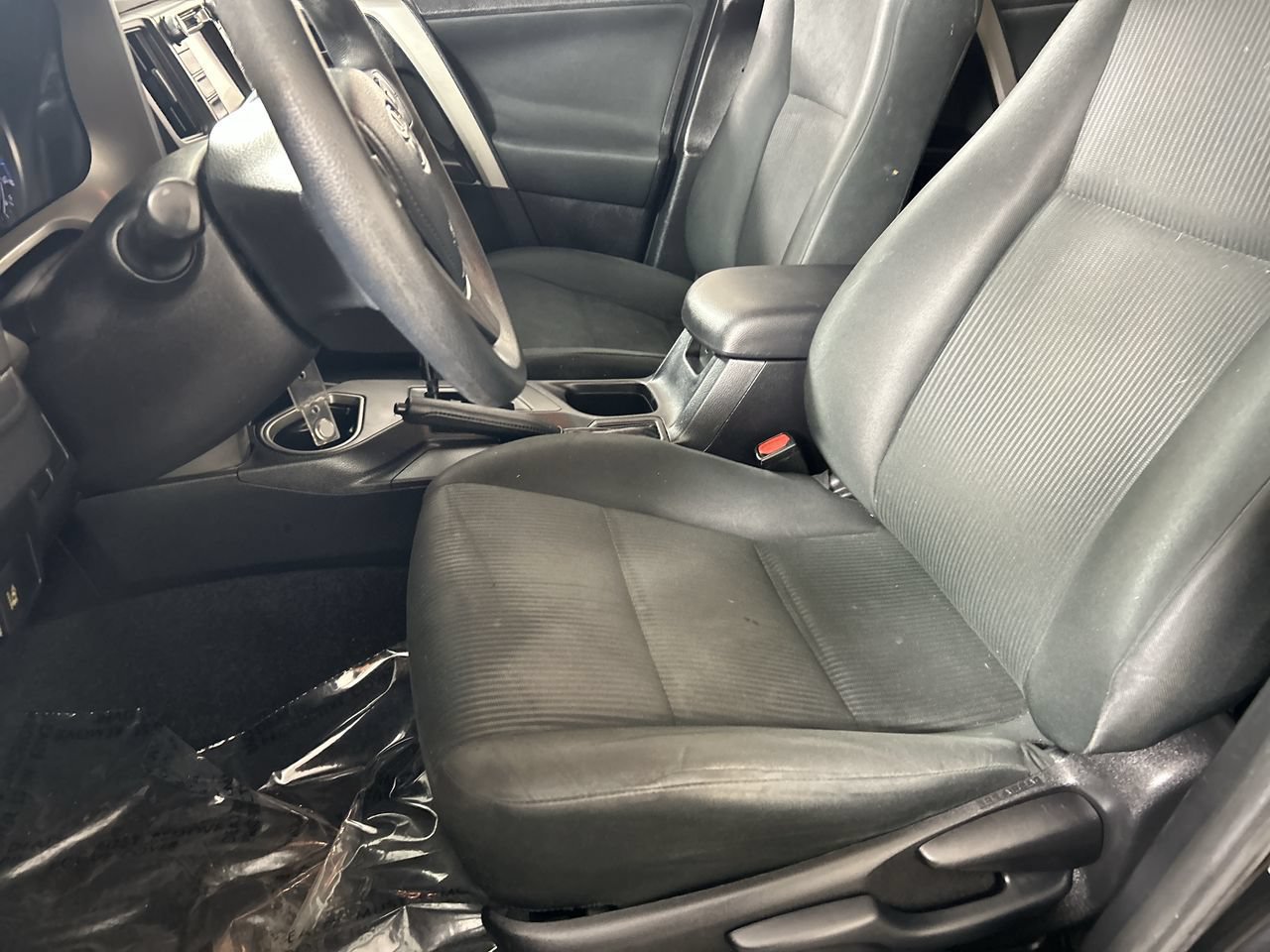 Used 2017 Toyota RAV4 LE FWD image 21
