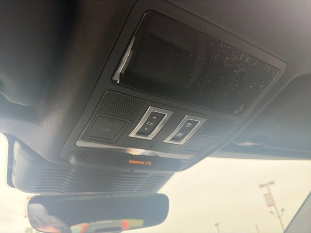 Used 2024 Land Rover Range Rover Evoque S image 55