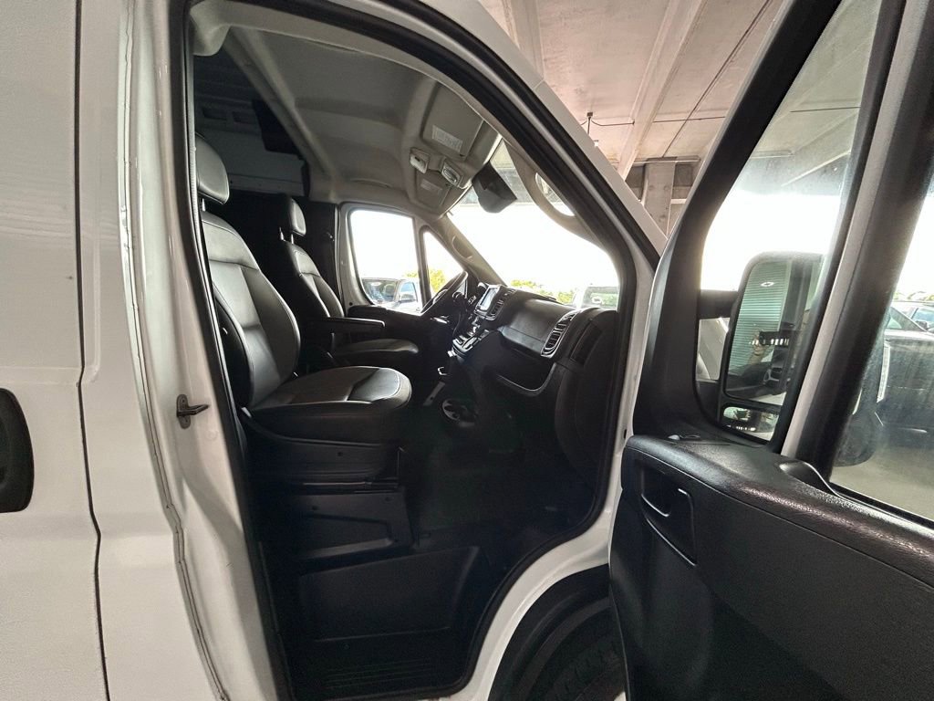 Used 2025 RAM ProMaster 2500 w/ Convenience Group image 30