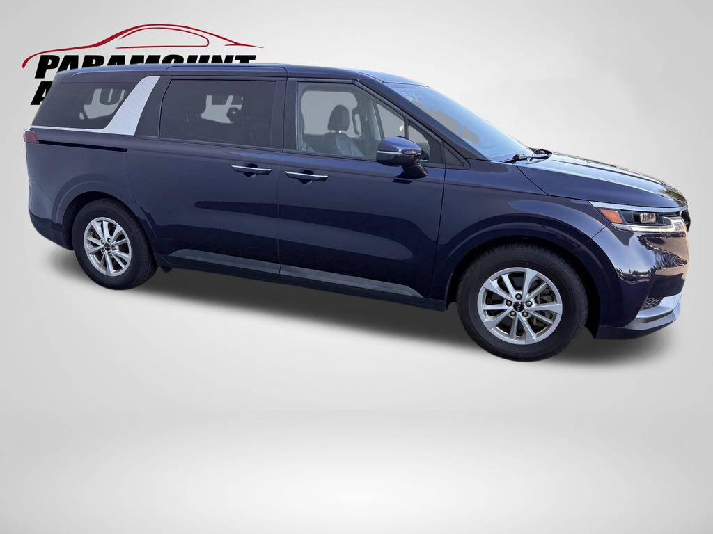 Used 2023 Kia Carnival LX FWD image 2